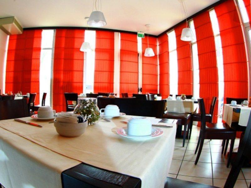 Hotel Mosaico Равена Екстериор снимка
